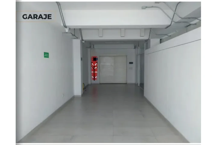 $1500000000 : Venta de casa para tu negocio image 9