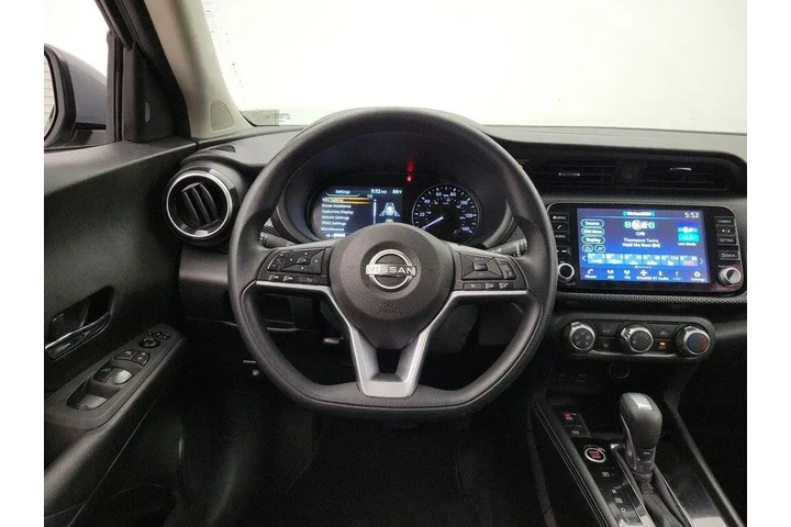 $17998 : Nissan Kicks 2023 SV 4dr Cro image 10