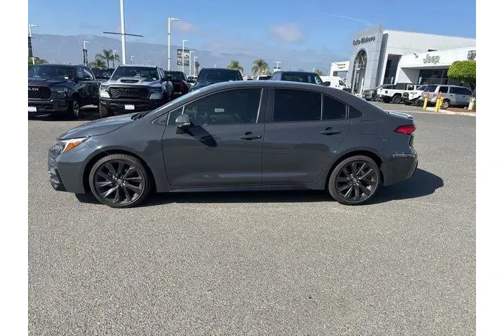 $28814 : Toyota Corolla Hybrid 2025 S image 3