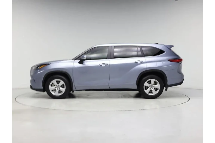 $30998 : Toyota Highlander 2023 AWD L image 3