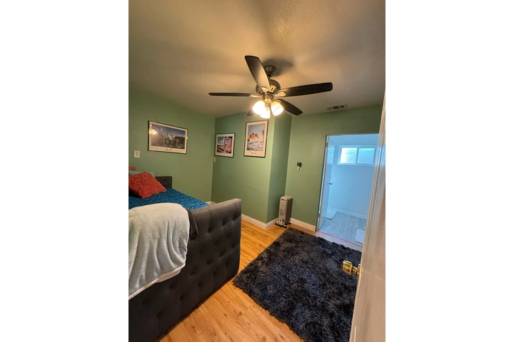 $749000 : Farm House on Horse Property image 7