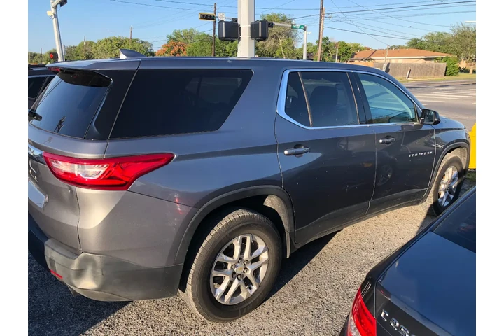 $20995 : 2020 Traverse image 3