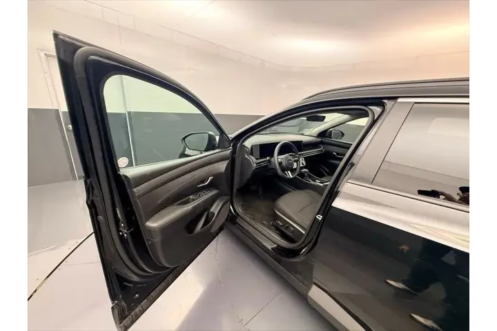 $25889 : Hyundai TUCSON 2025 SEL 4dr image 8