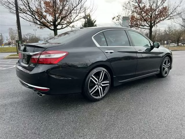 $13500 : 2016 Accord Touring image 6