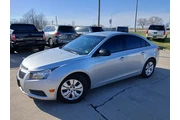 $6999 : 2013 Cruze LS Auto thumbnail