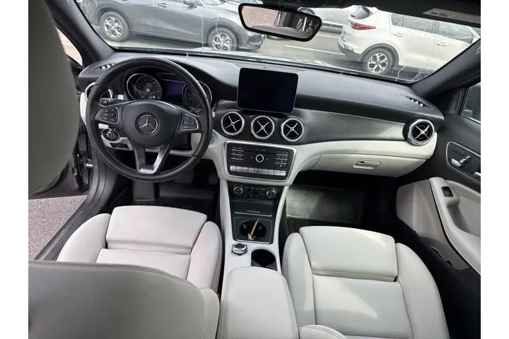 $15995 : Mercedes-Benz GLA 2018 AWD G image 9