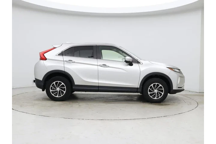 $18998 : Mitsubishi Eclipse Cross 202 image 7