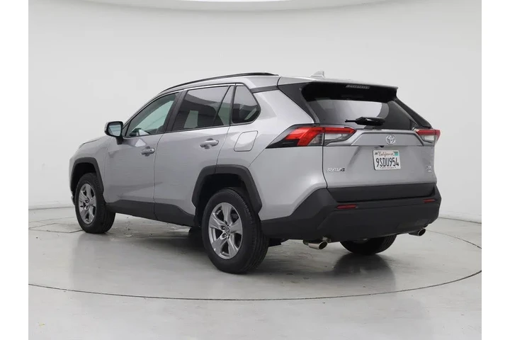 $34998 : Toyota RAV4 2025 AWD XLE 4dr image 2