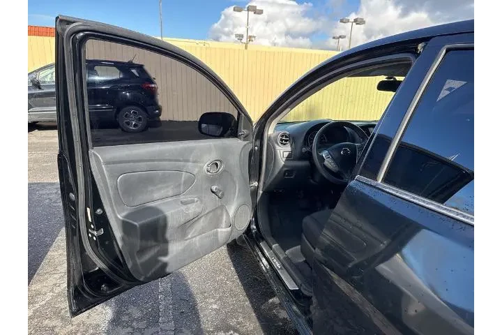 $6500 : Nissan Versa 2015 1.6 S 4dr image 6