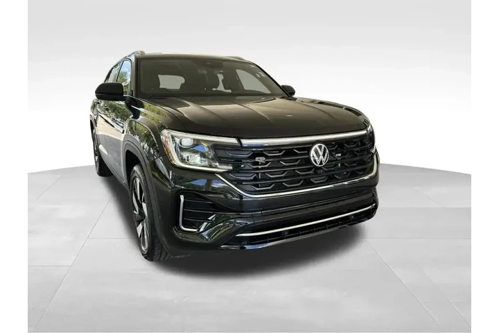 $33155 : Volkswagen Atlas Cross Sport image 2