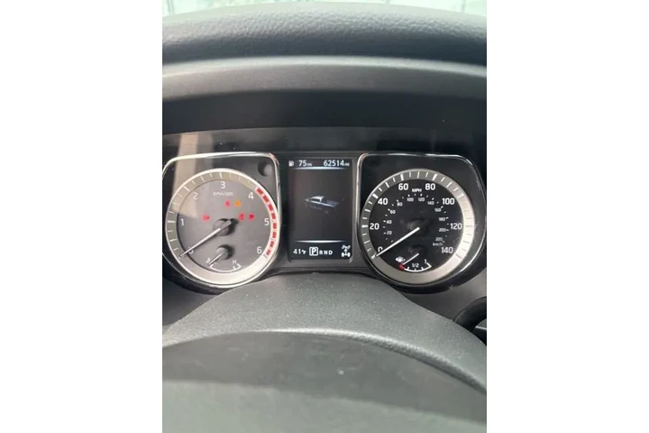 $29985 : Nissan Titan XD 2018 image 2