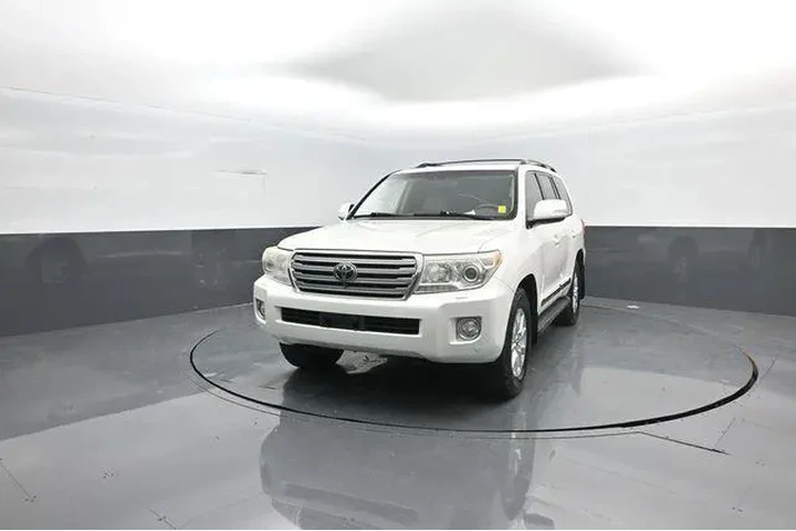 $33892 : Toyota Land Cruiser 2013 AWD image 3