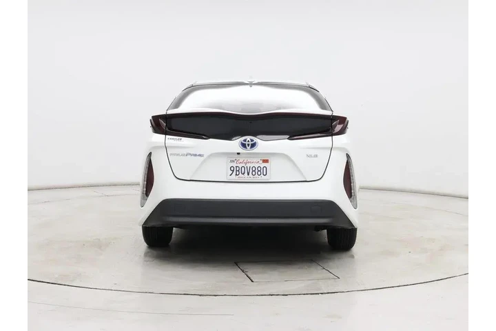 $26998 : Toyota Prius Prime 2022 XLE image 2