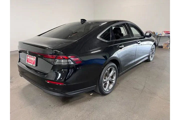 $23939 : Honda Accord 2023 image 3