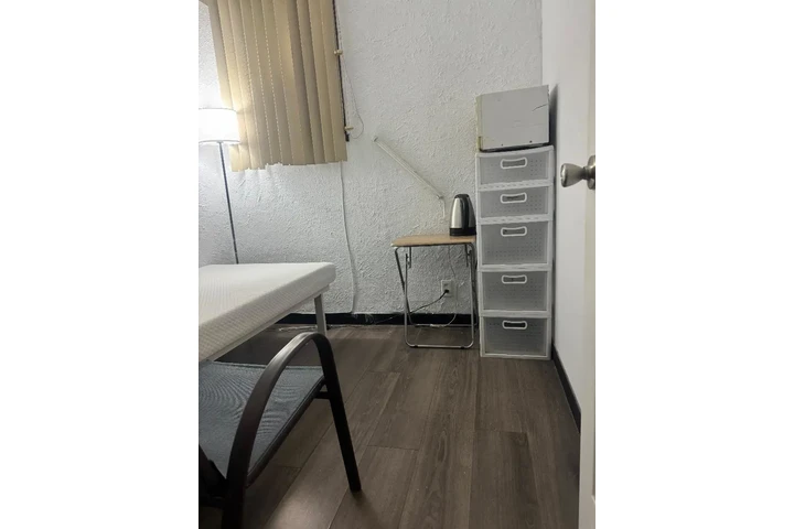 $675 : SUR CENTRO image 1