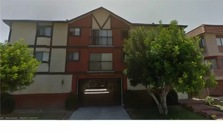 $2595 : 2 Bedroom Apartment Glendale image 1