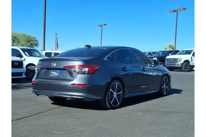 $25477 : Honda Civic 2022 Touring 4dr image 6