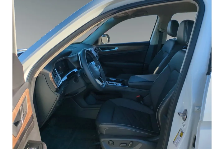 $32500 : Volkswagen Atlas 2024 SE 4dr image 9