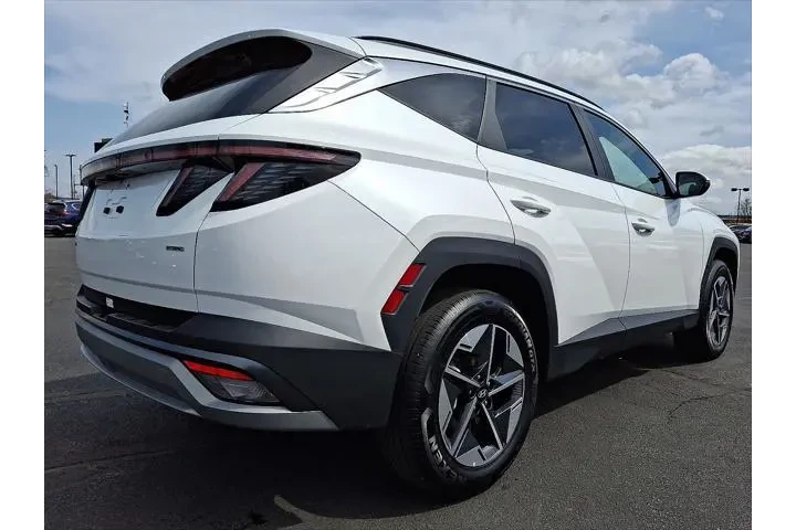 $33990 : Hyundai TUCSON 2025 AWD SEL image 6