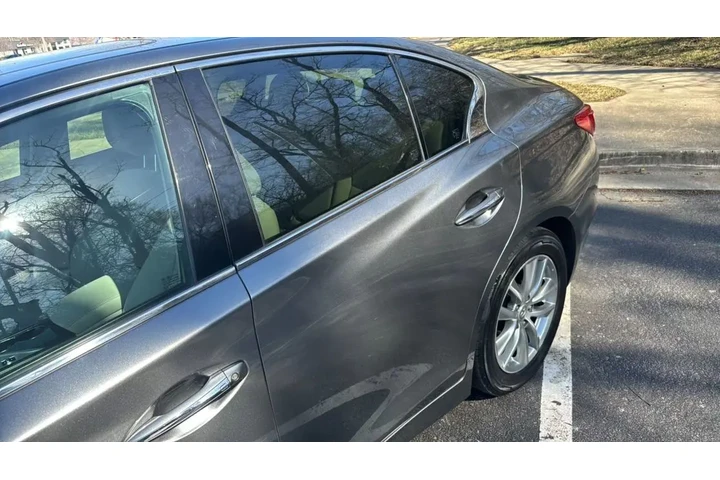 $12477 : 2015 INFINITI Q50 image 3