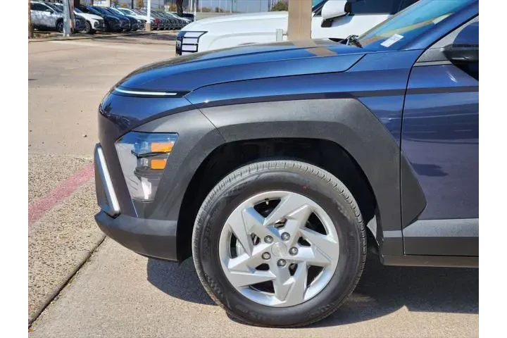 $22500 : Hyundai KONA 2025 AWD SE 4dr image 9