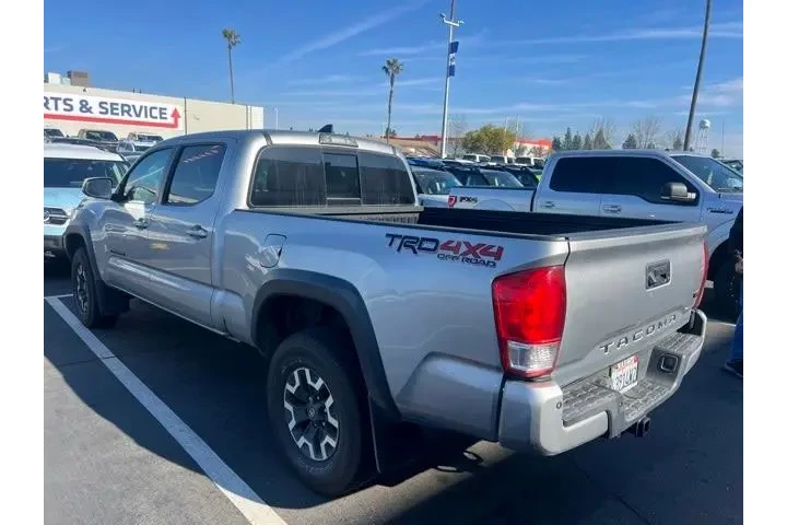 $34988 : Toyota Tacoma 2019 4x4 TRD O image 5