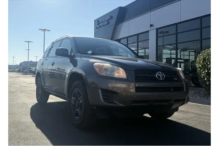 $12399 : Toyota RAV4 2012 4x4 Base 4d image 1