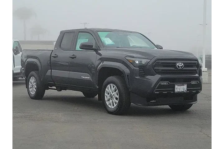 $32800 : Toyota Tacoma 2024 4x2 SR5 4 image 1