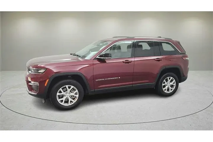 $30555 : Jeep Grand Cherokee 2022 4x4 image 4