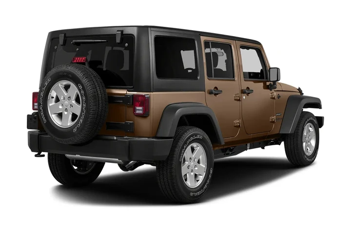 2015 Wrangler Unlimited Sport image 3