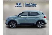 $24125 : Hyundai VENUE 2026 SEL 4dr C thumbnail