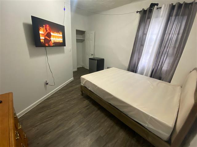 $200 : Rooms for rent Apt NY.480 image 2