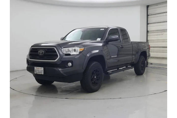 $30998 : Toyota Tacoma 2019 4x2 SR5 V image 4