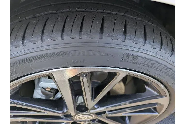 $30697 : Toyota Camry 2025 XSE 4dr Se image 10