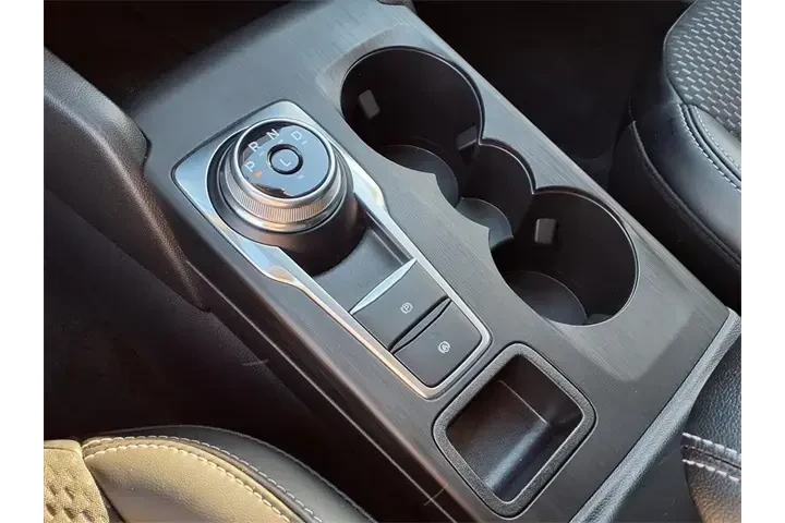 $26999 : Ford Escape Plug-In Hybrid 2 image 9