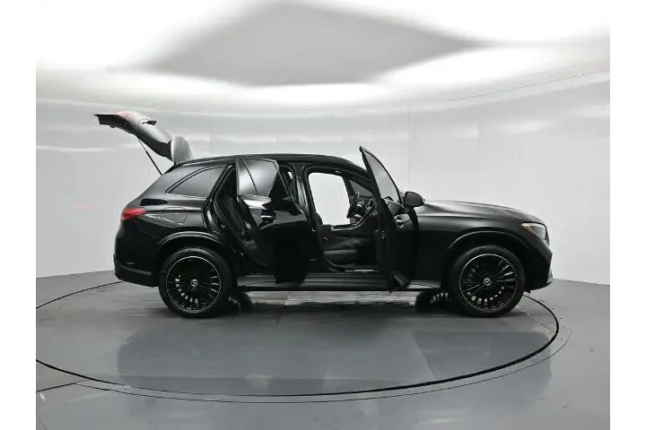 $39615 : Mercedes-Benz GLC 2025 GLC 3 image 4