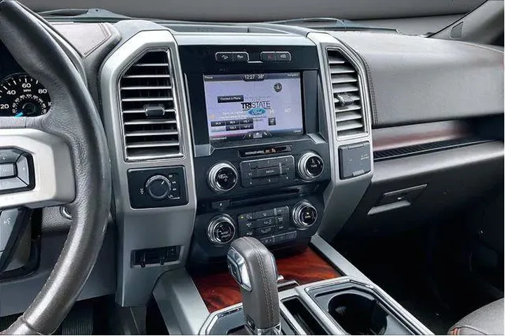 $17000 : Ford F-150 2015 4x4 King Ran image 10