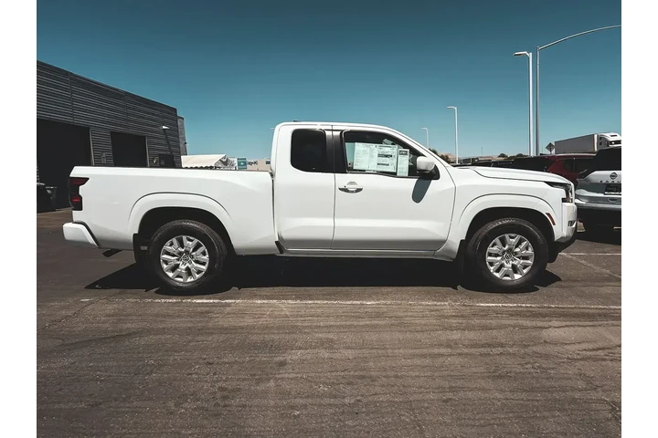 $28997 : Nissan Frontier 2024 4x2 SV image 7