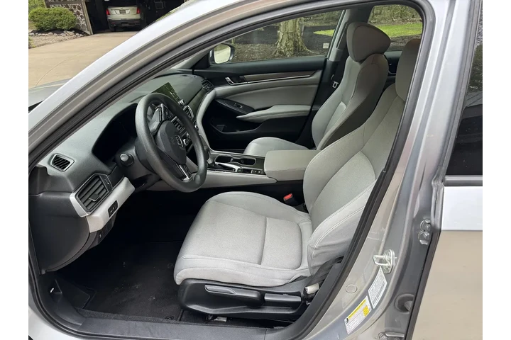 $9900 : 2018 Honda Accord LX image 5