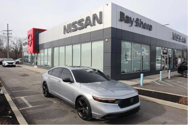 $25234 : Honda Accord Hybrid 2024 Spo image 2