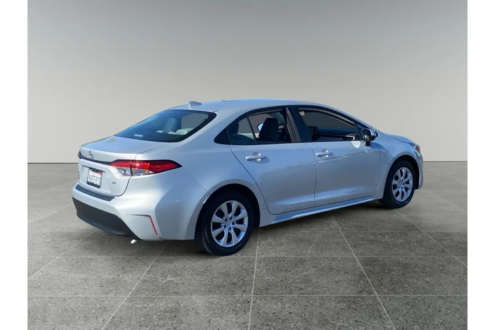 $26002 : Toyota Corolla 2025 LE 4dr S image 5