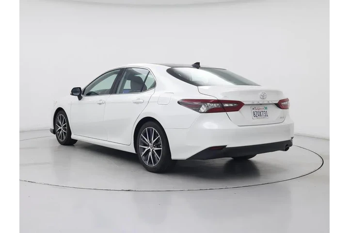 $30998 : Toyota Camry 2022 XLE 4dr Se image 2