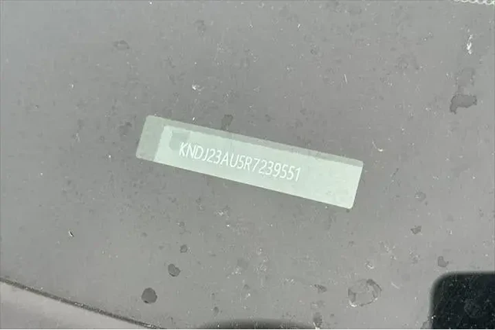 $16990 : Kia Soul 2024 LX 4dr Crossov image 8