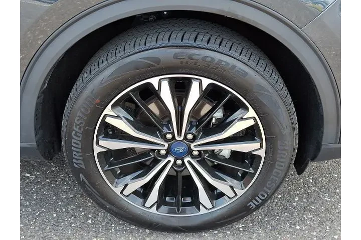 $26546 : Ford Escape 2022 AWD SEL 4dr image 8