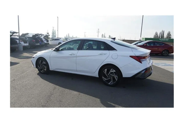 $21984 : 2025 Elantra SEL Convenience image 8