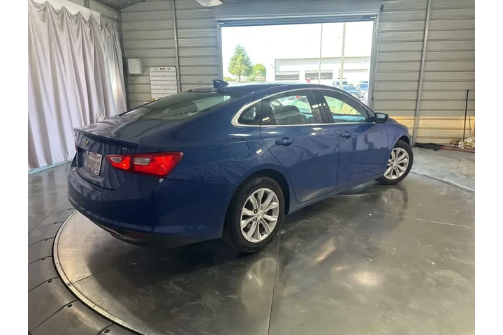 $16799 : Chevrolet Malibu 2023 LT 4dr image 4