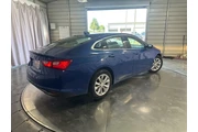 $16799 : Chevrolet Malibu 2023 LT 4dr thumbnail