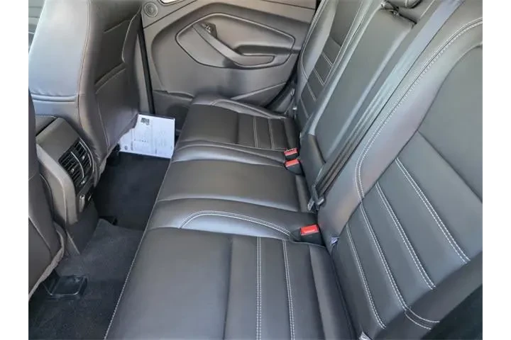 $13242 : Ford Escape 2017 Titanium 4d image 9