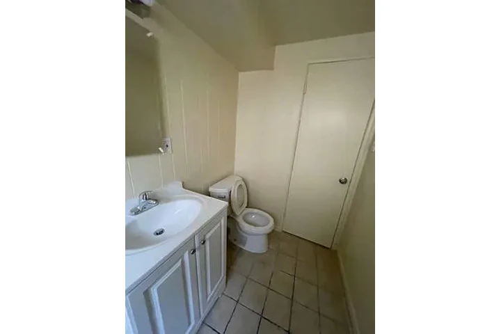 $2395 : 2BD LOS ANGELES image 5