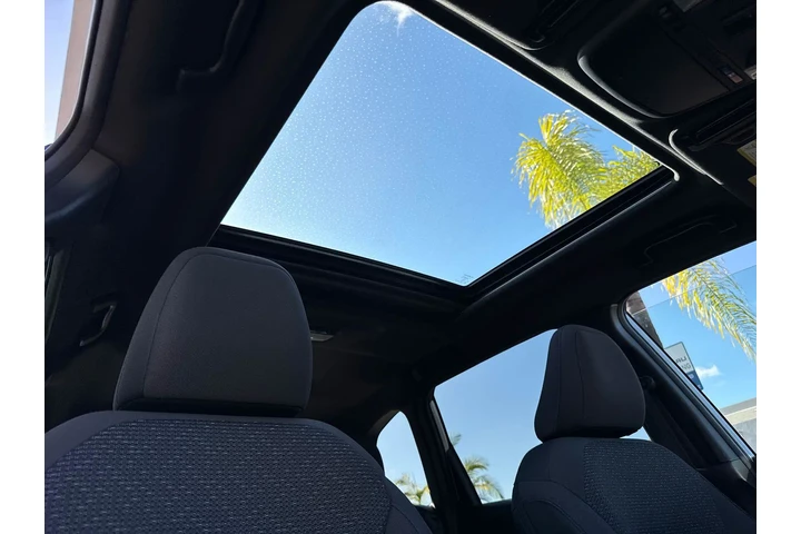 $29995 : Subaru Forester 2025 AWD Pre image 10